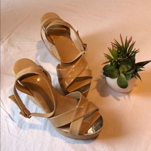 Jimmy Choo nude patent leather wedge sandals-38.5